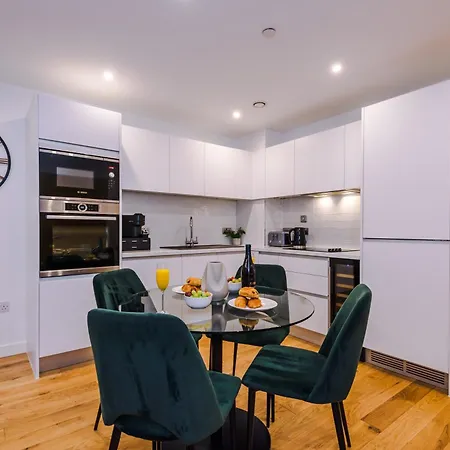Apartment The Arden - Free Parking, Center, Fast Wifi, Up To 4 People *