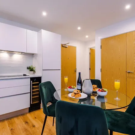 The Arden - Free Parking, Center, Fast Wifi, Up To 4 People Apartment *